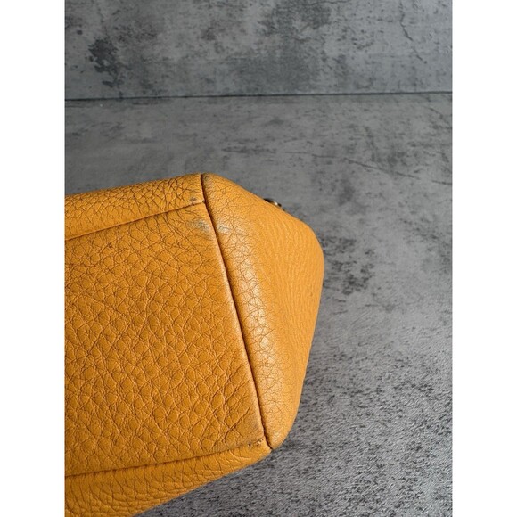 Auth COACH SMALL KELSEY SATCHEL IN PEBBLE LEATHER (F36675) MUSTARD Crossbody Bag - Picture 8 of 10